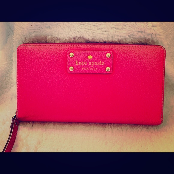 Large Kate Spade Wallet - Picture 1 of 3